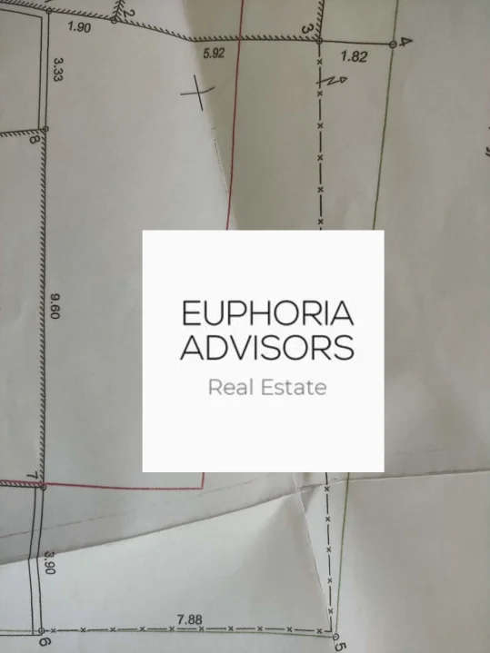 Πωλείται γωνιακό οικόπεδο 129,62 τ.μ - 1