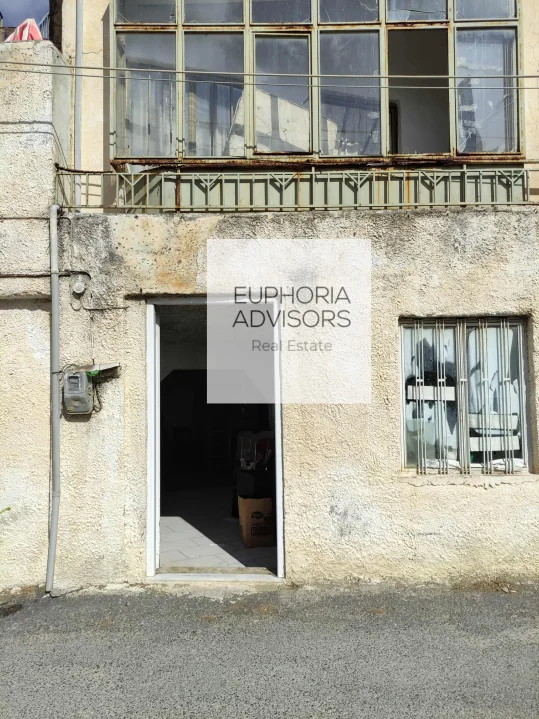 For sale is a 100 sq.m. detached building - 1